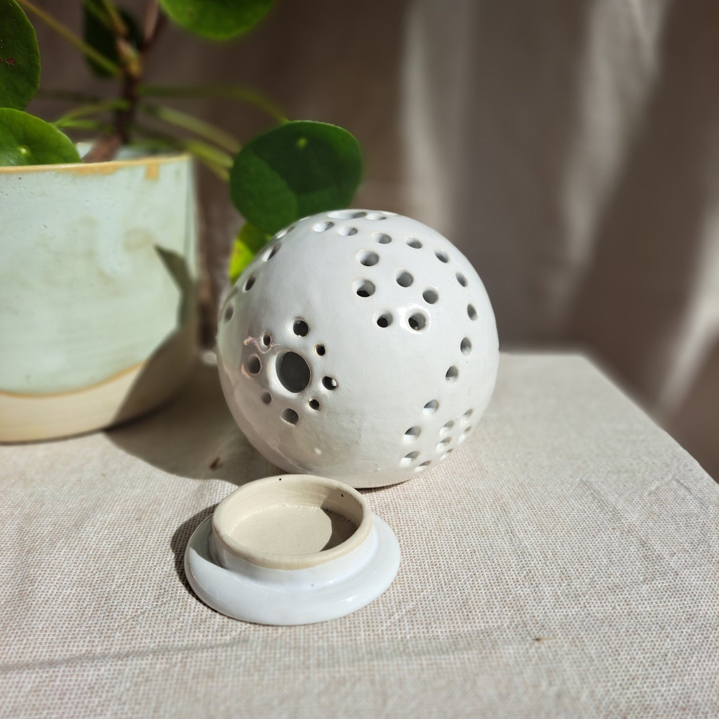 Photophore Blanc motif arabesque