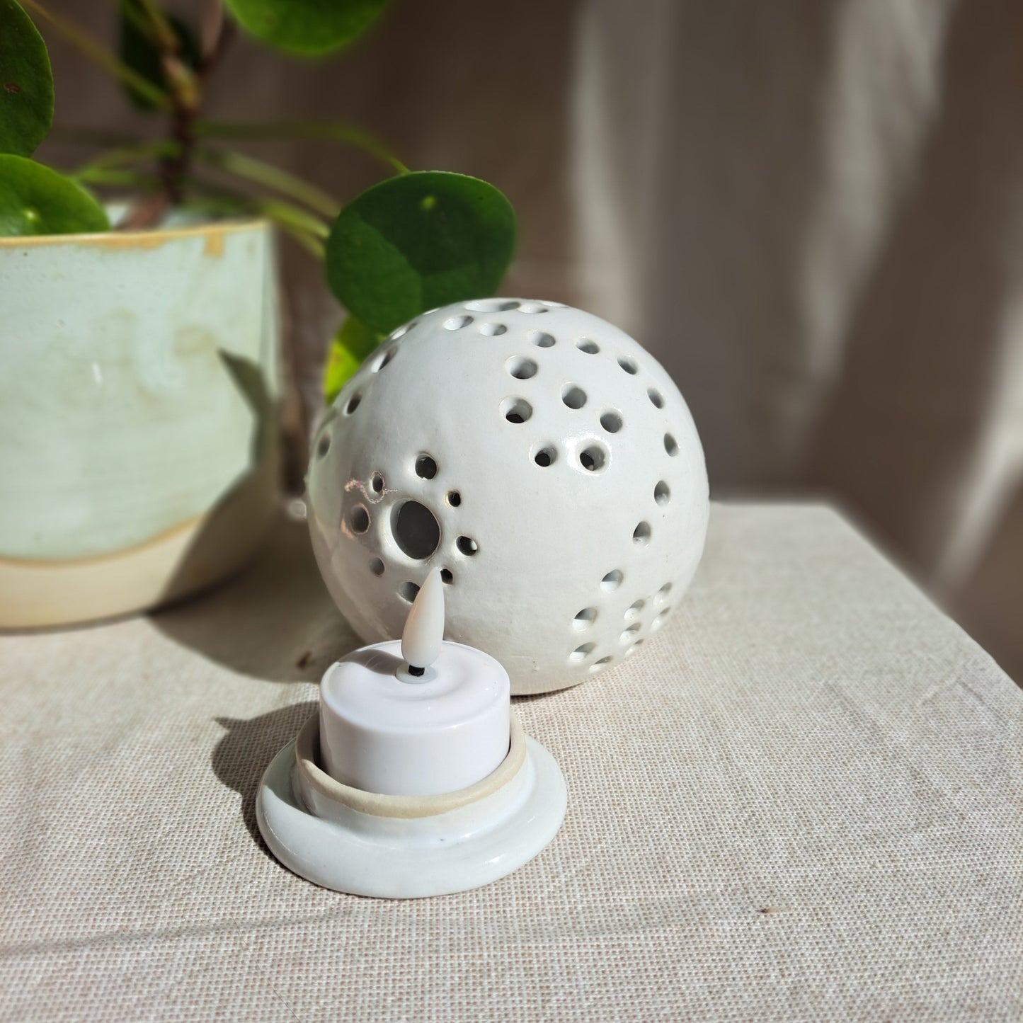 Photophore Blanc motif arabesque