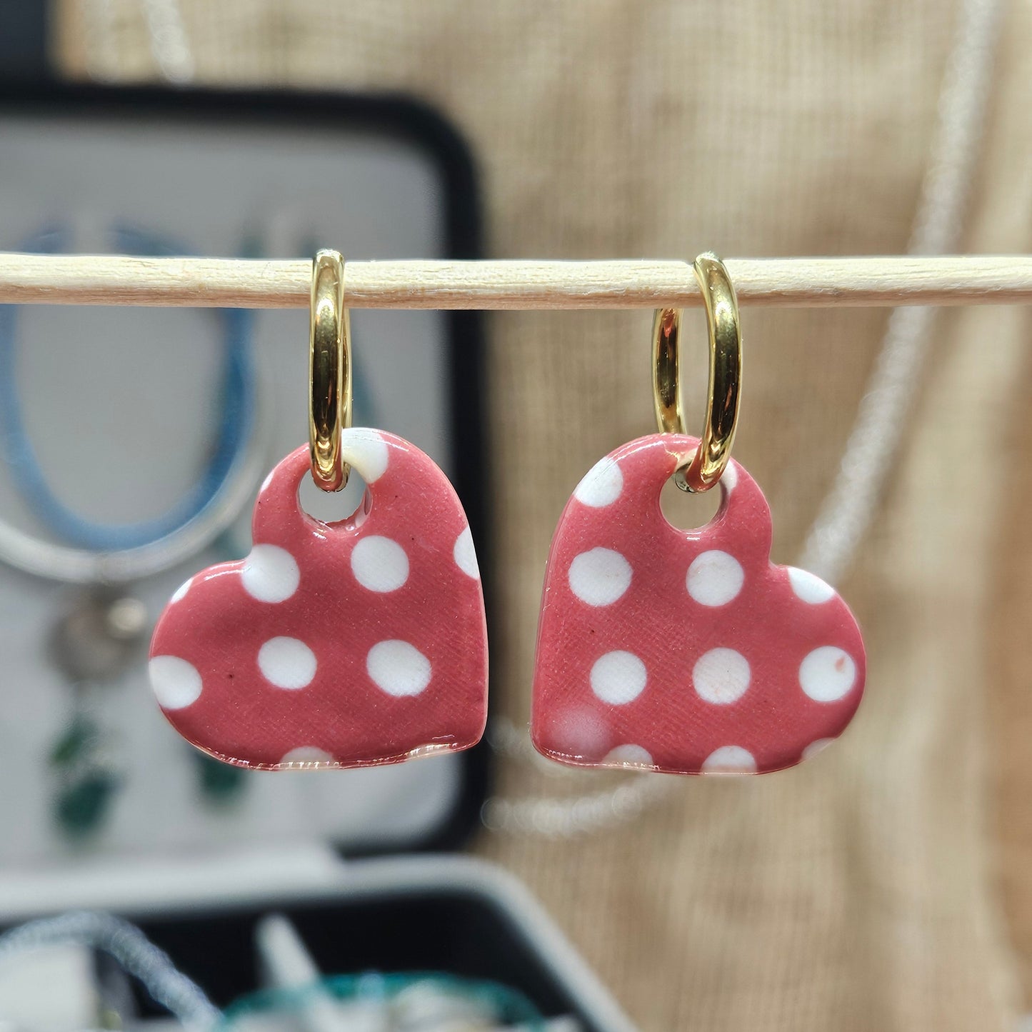 Créoles - Coeurs en Porcelaine rouge à pois