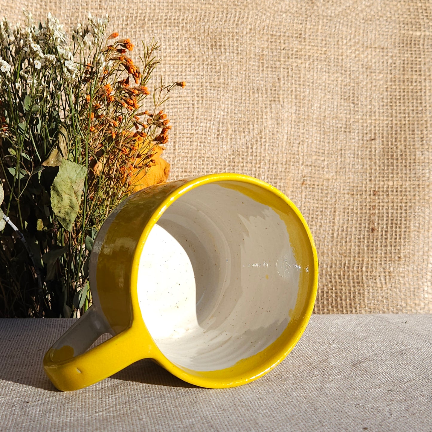 Mug Coloré en grès blanc Jaune