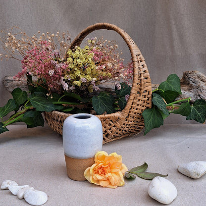 Vase en grès brun