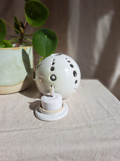 Photophore Rouge motif Ronds "oursin"