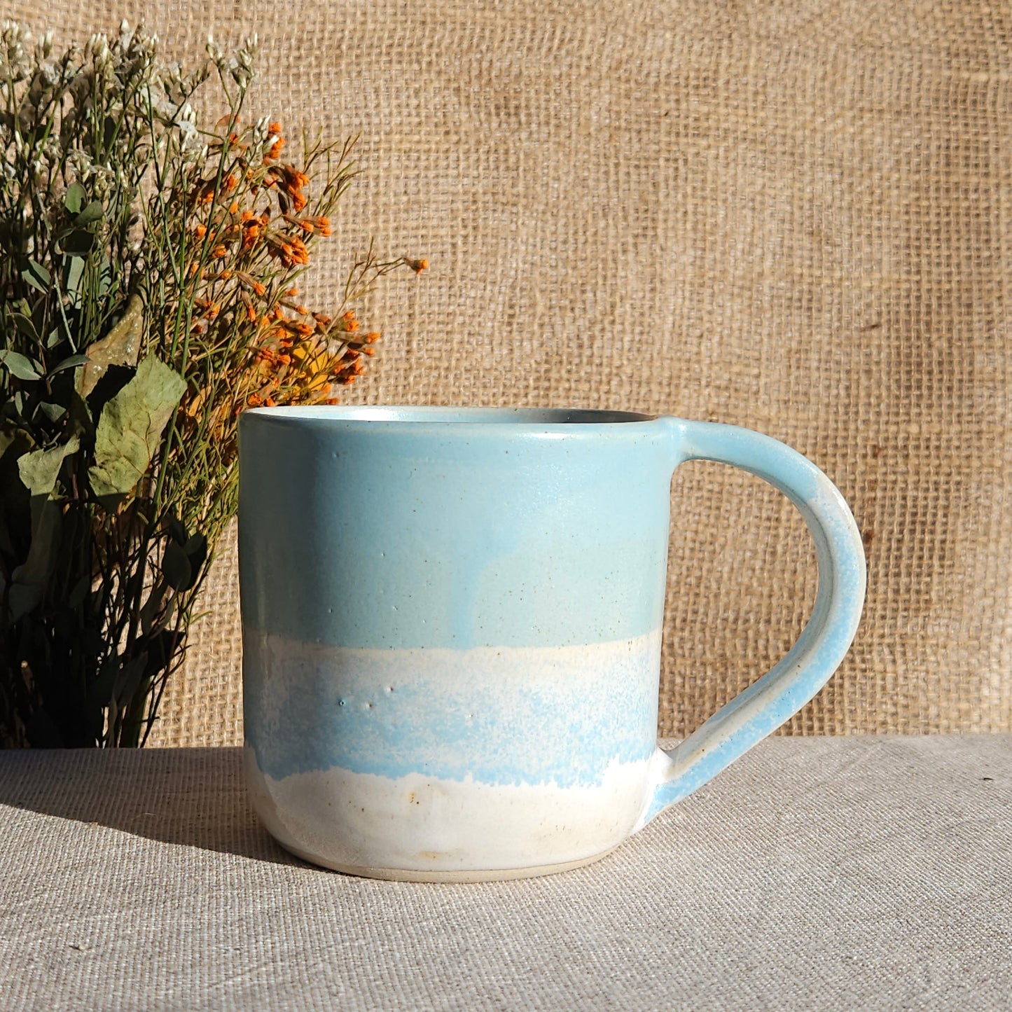 Mug Coloré en grès blanc Bleu Satiné