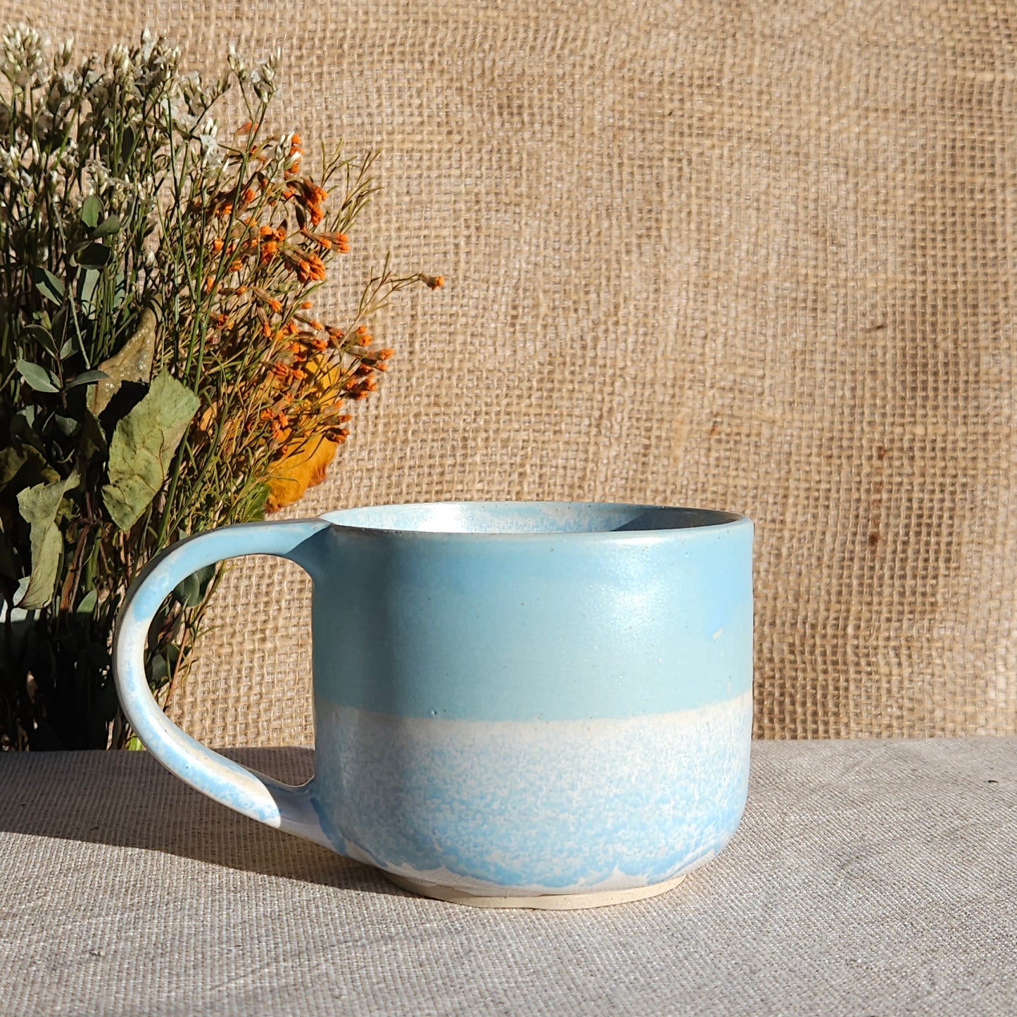 Mug Coloré en grès blanc Bleu Satiné