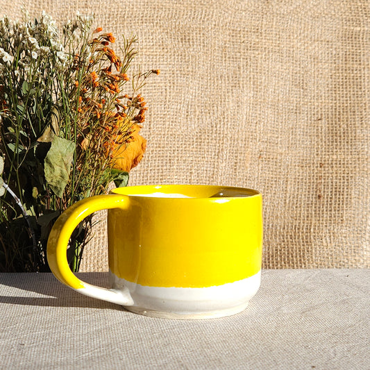 Mug Coloré en grès blanc Jaune