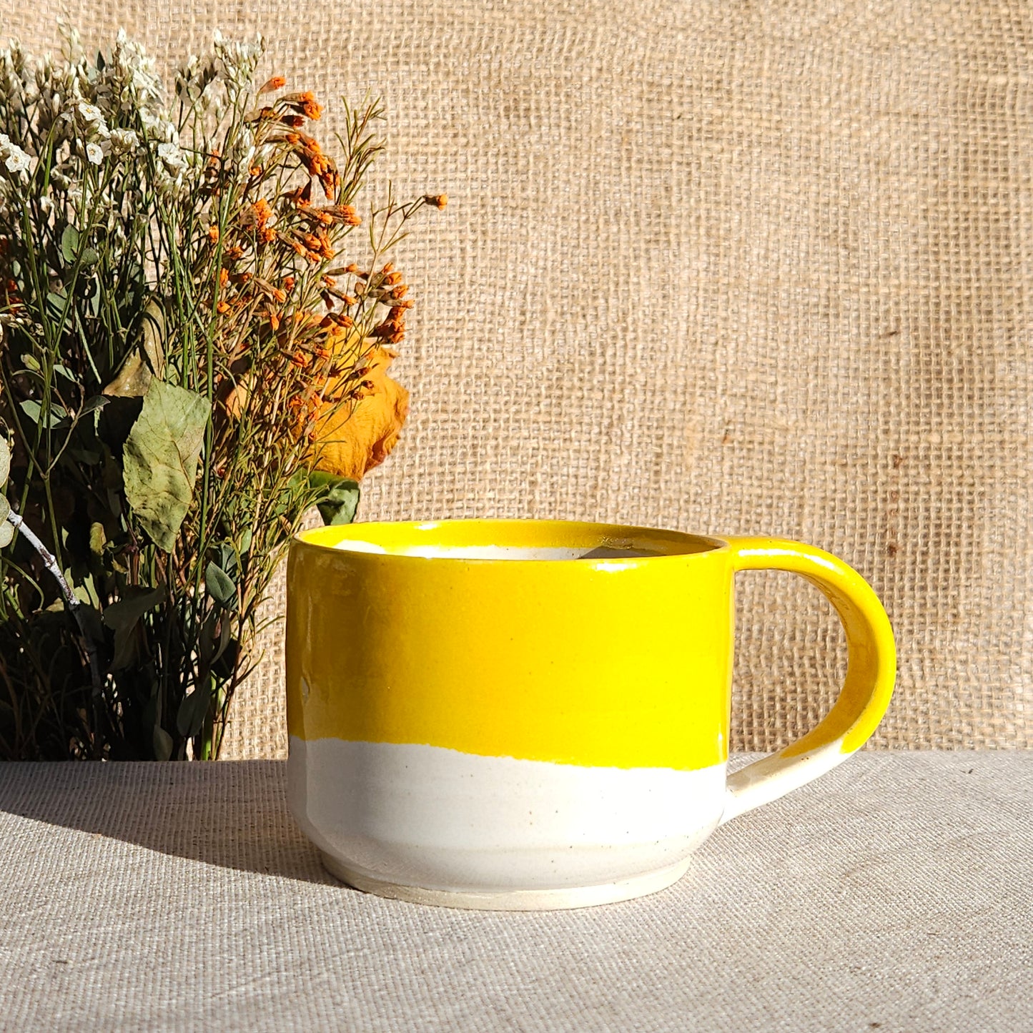 Mug Coloré en grès blanc Jaune