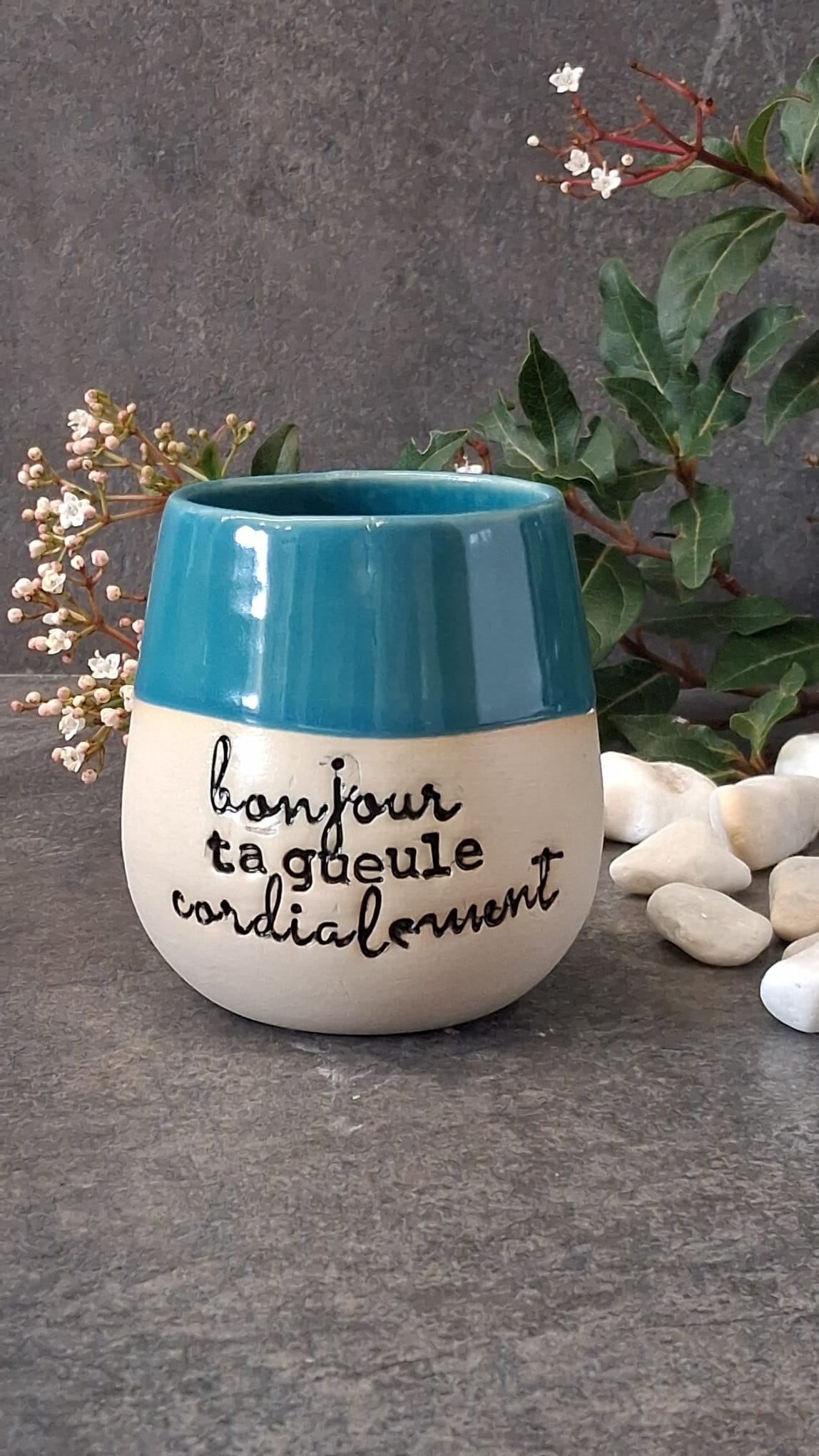 Bonjour, ta gueule, cordialement